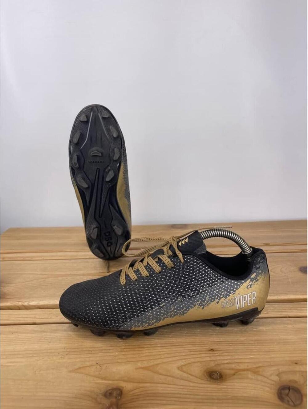 DSG Speed Viper Soccer Cleats Size 4 – Black & Gold Firm Ground Cleats
